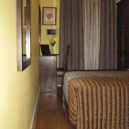 Pensjonat Faria Guimares Centro 3*