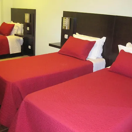 Pensjonat Faria Guimares Centro 3*