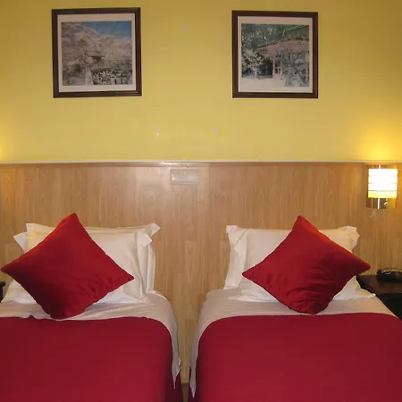 Faria Guimares Centro 3*