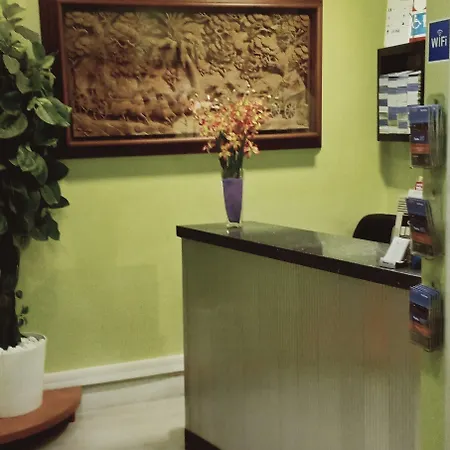 Faria Guimares Centro ゲストハウス 3*