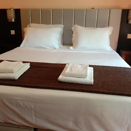 Affittacamere Faria Guimares Centro - Rooms&cosy 3*