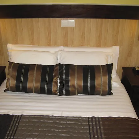 Faria Guimares Centro 3*